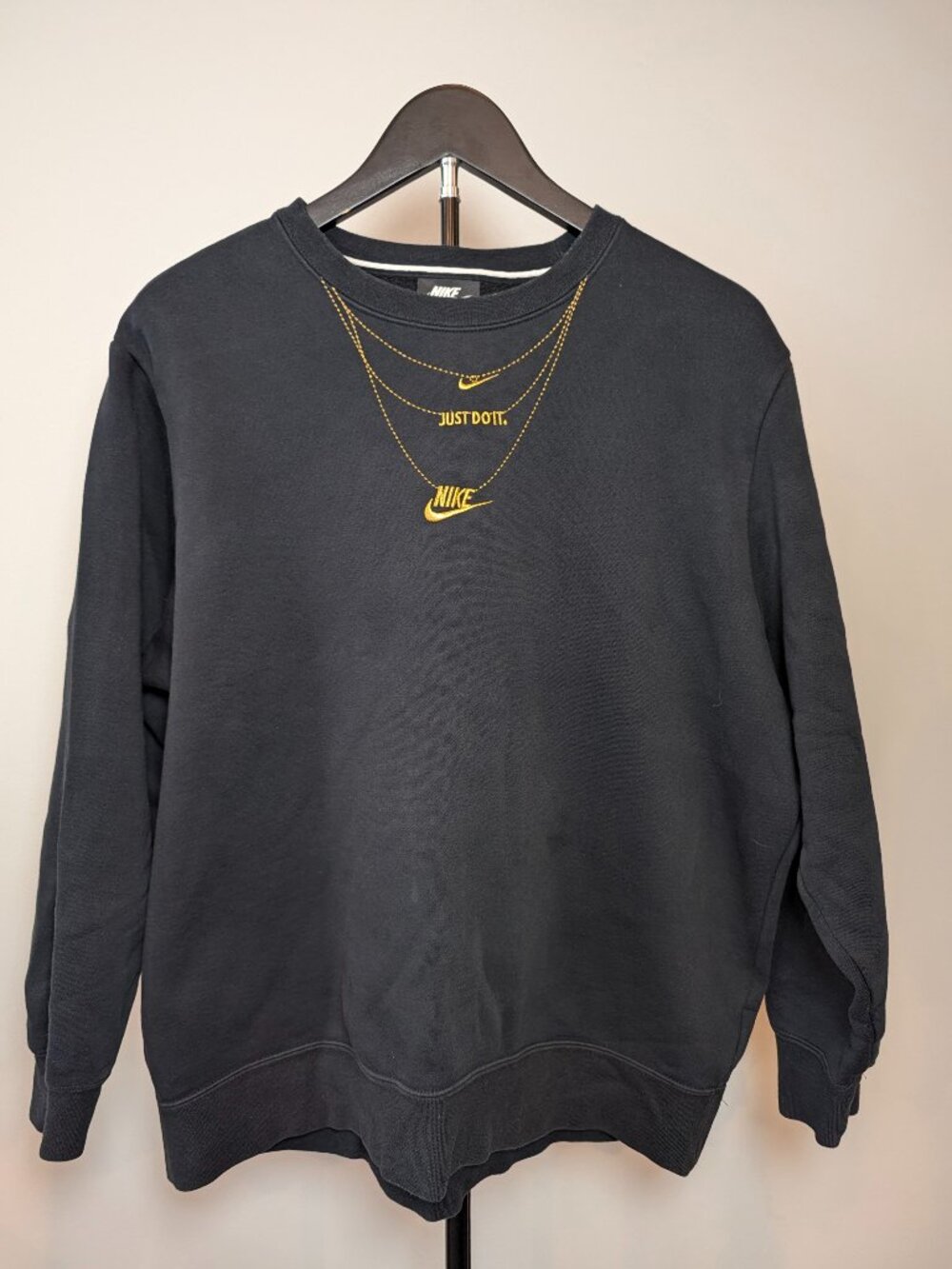 Nike Sweatshirt Womens M Black Glam Dunk Gold Chain Necklace Crew Neck